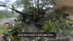 🇺🇦Soldier tries to save 🇷🇺soldier who's asking to "finish him"