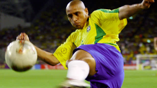 Roberto Carlos jugadas
