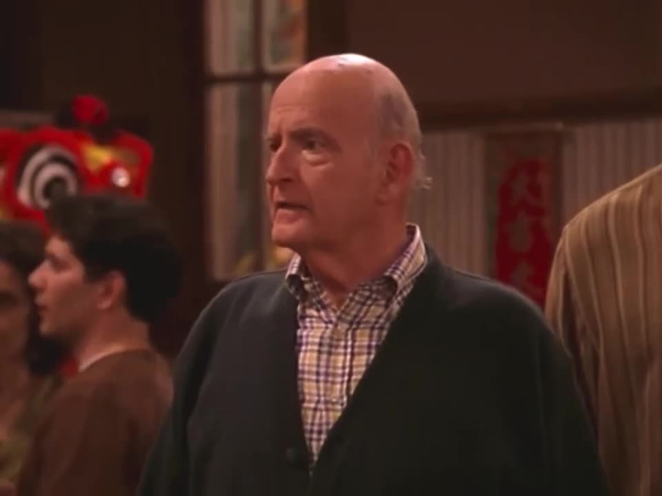 Everybody Loves Raymond S08E08 Clip 4
