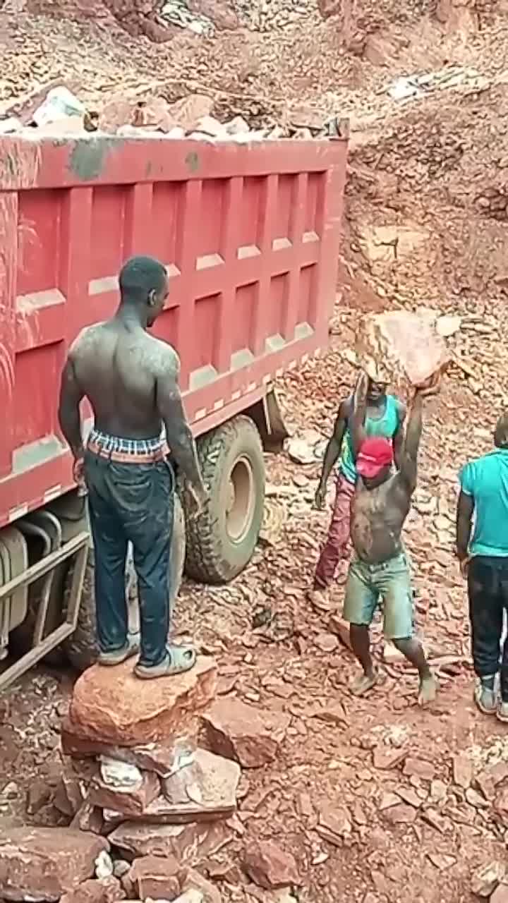 African men at work